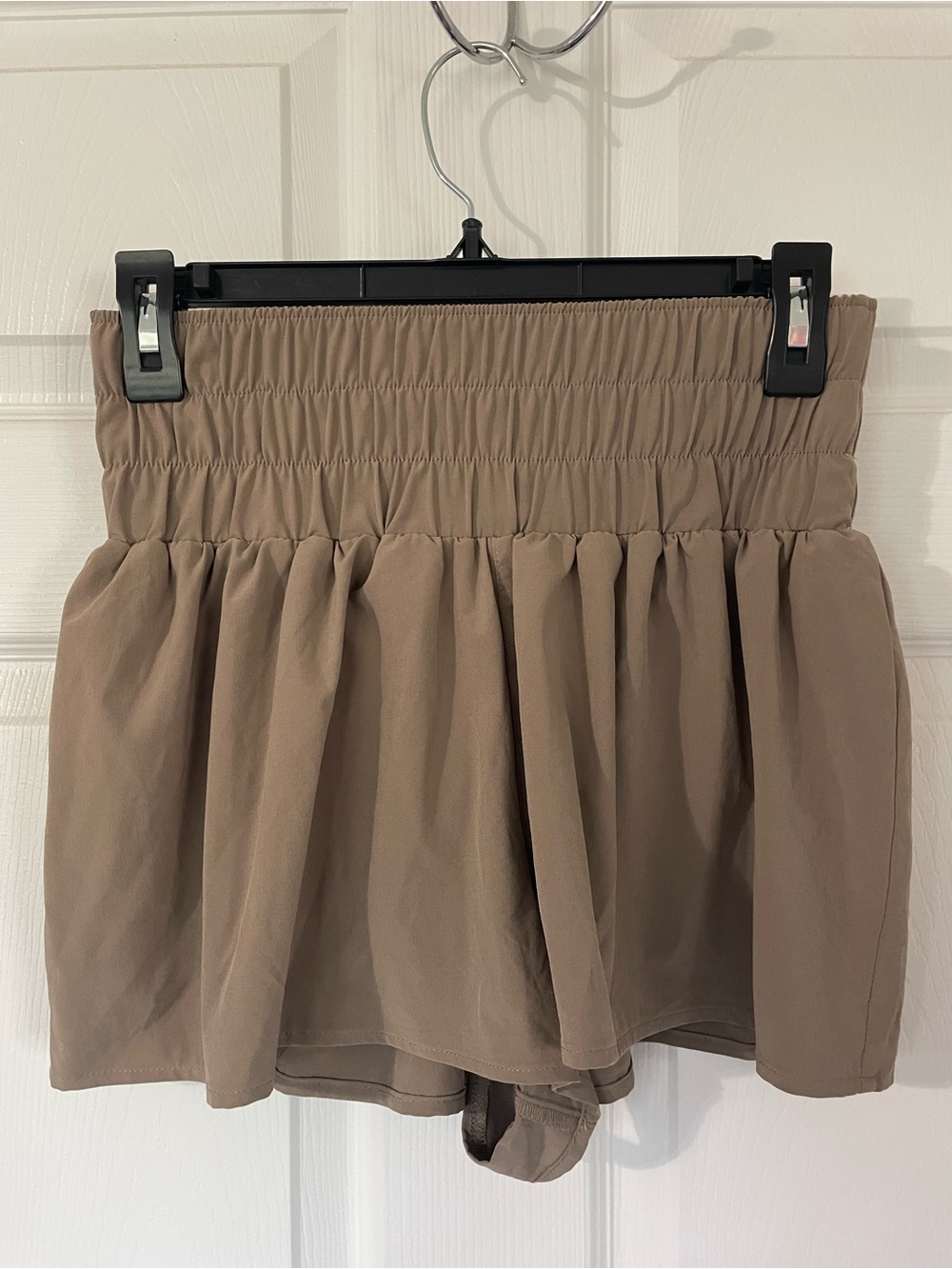 Arizona Jean Company Taupe Elastic-Waist Athletic Shorts